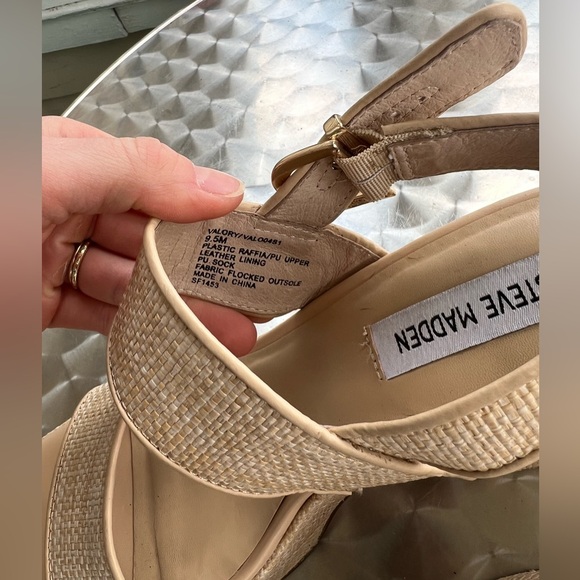 Steve Madden Stylish Tan Valory Platform Sandals — 9.5 Natural Raffia - Picture 8 of 11
